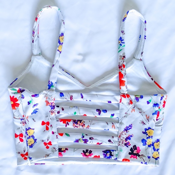 Express Floral White Crop Tank Top - Picture 2 of 6